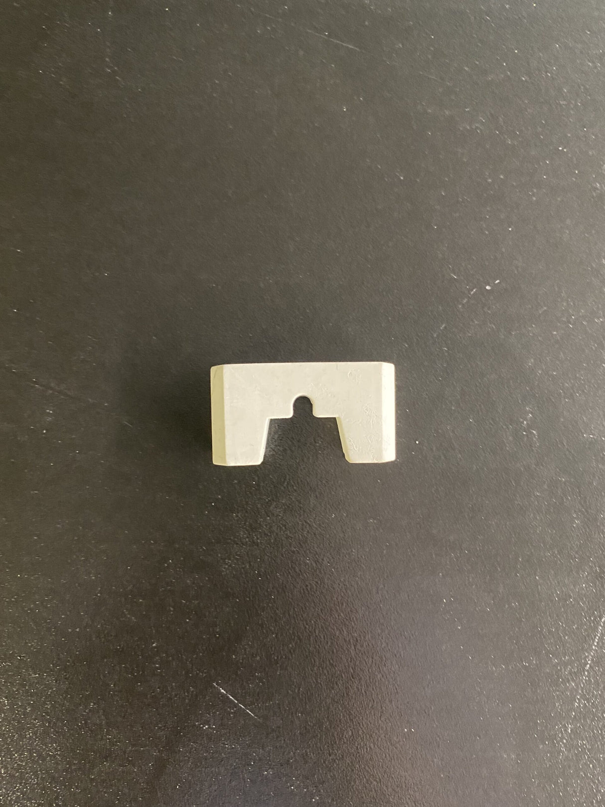 GU rubber aansluitblokje t.b.v. afsluiting onderrail. Grijs