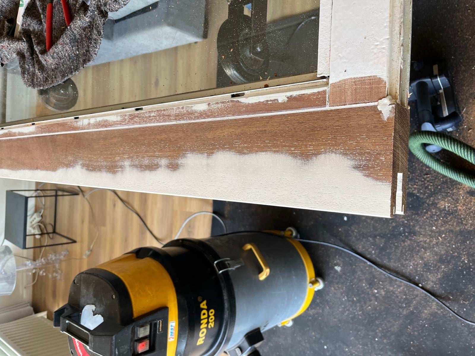 Houten reparatiestukken voor schuifpuien – Zelf eenvoudig herstellen