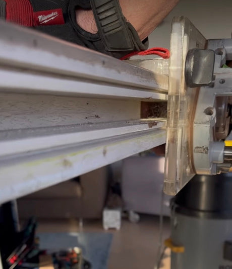 🎥 Video Uitleg: Groef aanpassen voor hefschuifdeurrollen (zoals GU 934)